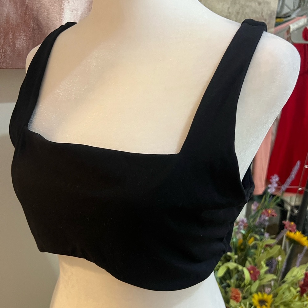Elegant Black Women's Crop Top (R)